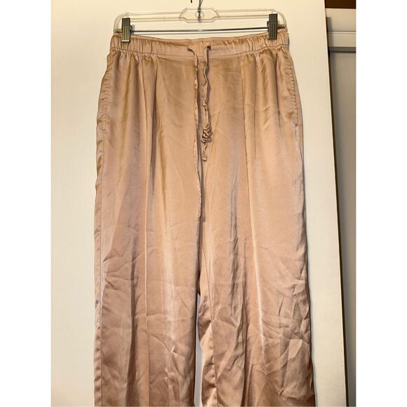 Uniqlo Medium Light Pink Satin High Rise Women’s Jogger Pants EUC No Flaws - Picture 3 of 8